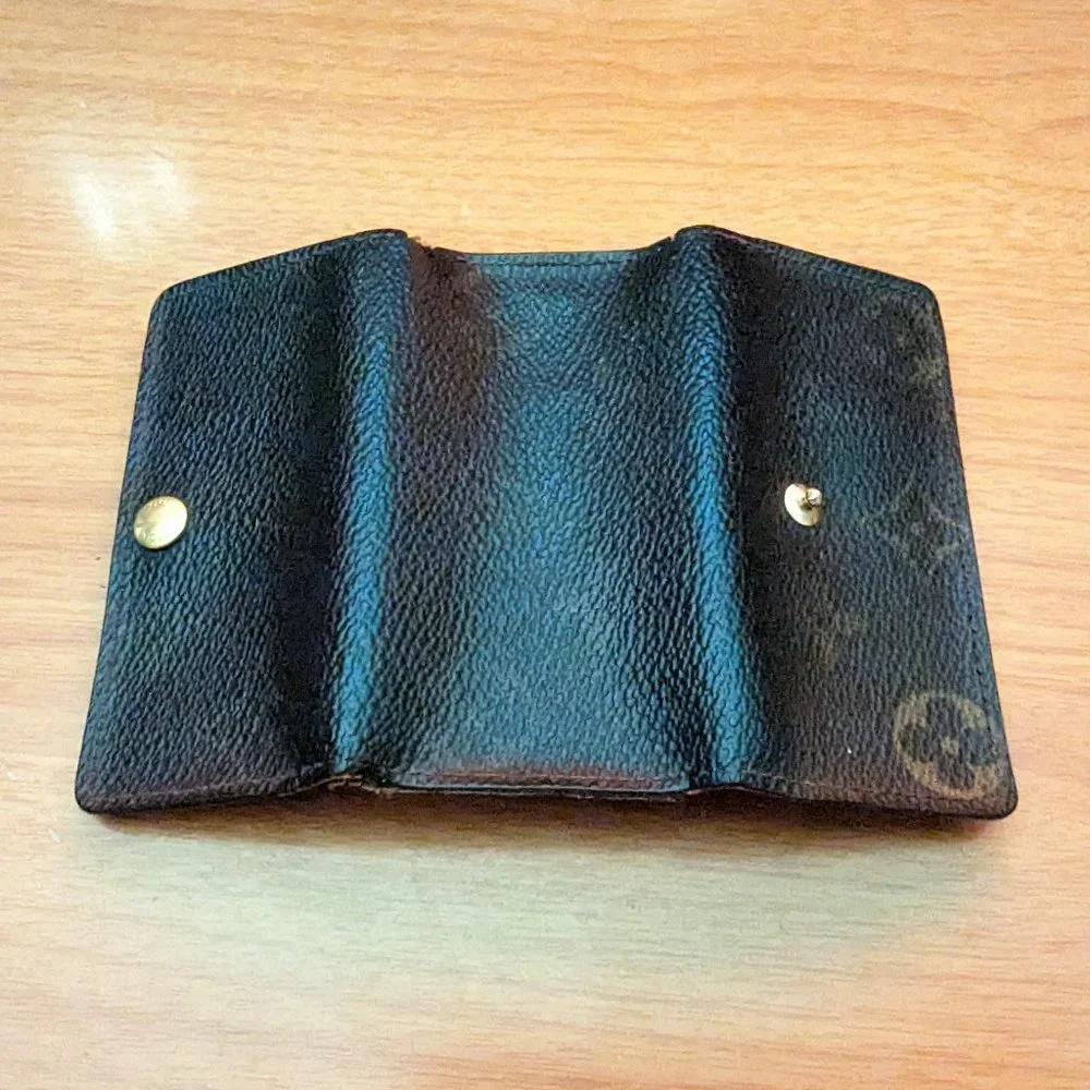 Louis Vuitton Monogram Key Holder/Wallet #1577💥PRICE DROP💥